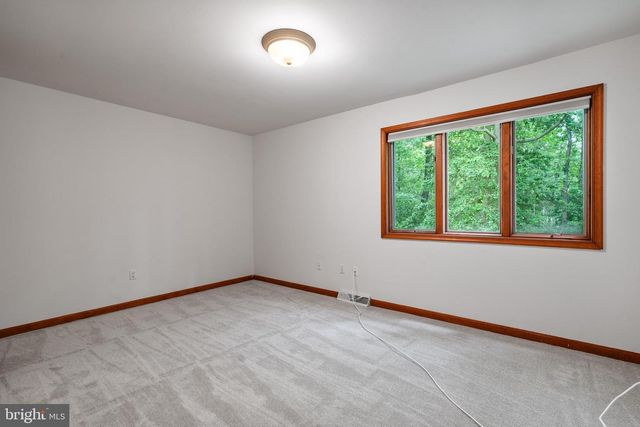 8095 PLOWDEN DR, La Plata, MD 20646