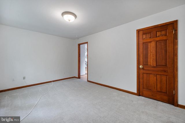 8095 PLOWDEN DR, La Plata, MD 20646