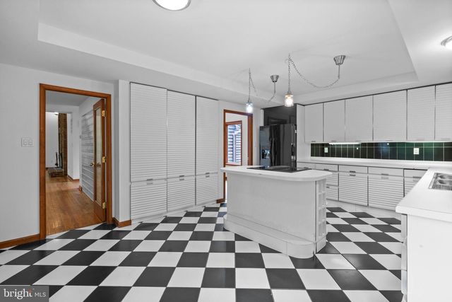 8095 PLOWDEN DR, La Plata, MD 20646