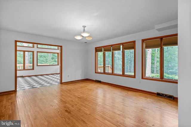 8095 PLOWDEN DR, La Plata, MD 20646