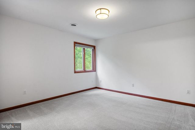 8095 PLOWDEN DR, La Plata, MD 20646