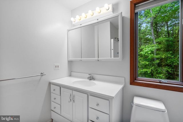 8095 PLOWDEN DR, La Plata, MD 20646