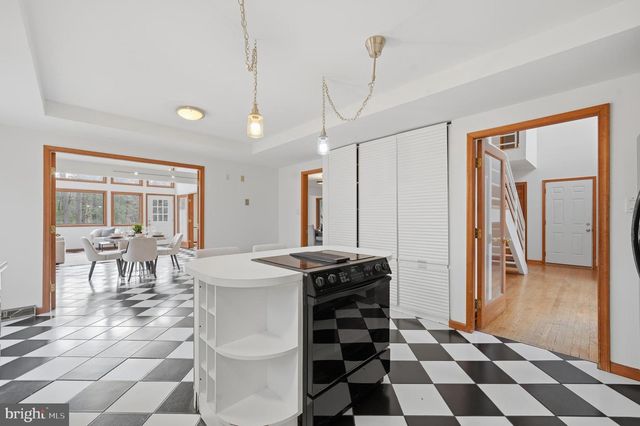 8095 PLOWDEN DR, La Plata, MD 20646