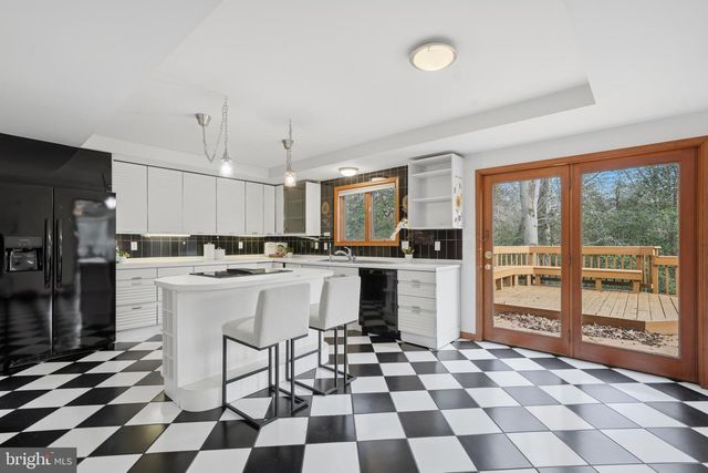 8095 PLOWDEN DR, La Plata, MD 20646