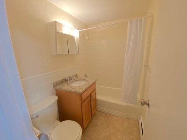 222 Babcock Street 4A, Brookline, MA 02446