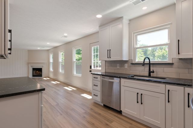 2675 Sutherland Dr, Thompsons Station, TN 37179