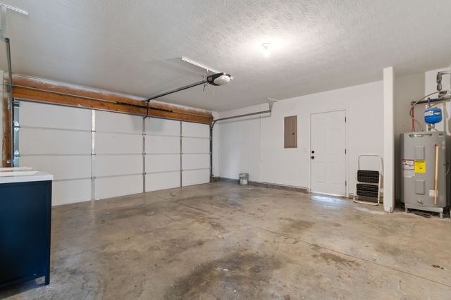 2675 Sutherland Dr, Thompsons Station, TN 37179