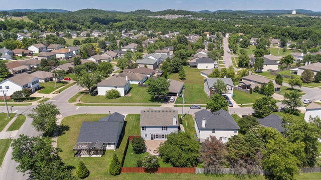 2675 Sutherland Dr, Thompsons Station, TN 37179