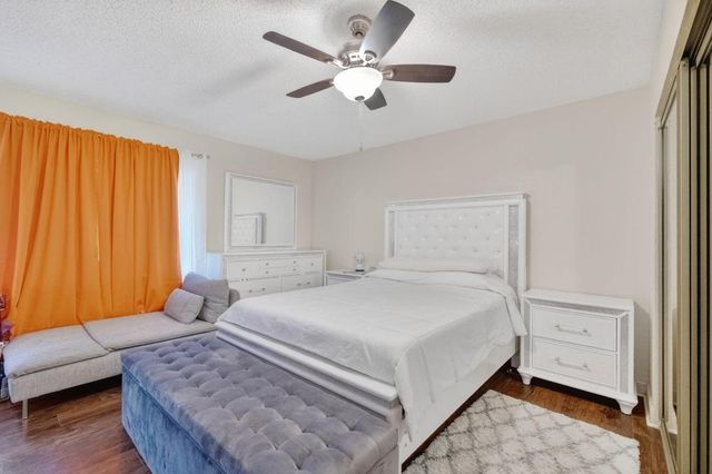 1236 SW 75th Avenue, North Lauderdale, FL 33068