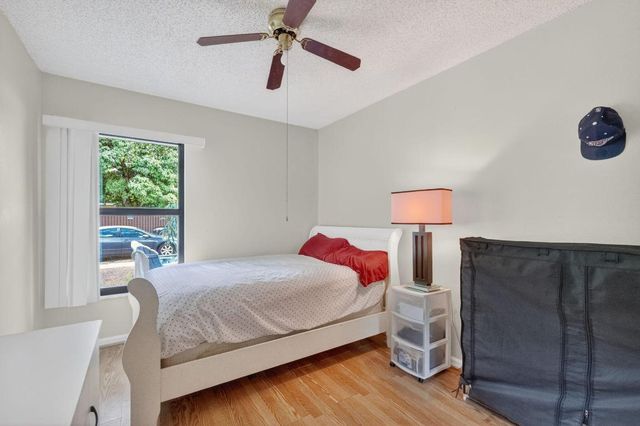 1236 SW 75th Avenue, North Lauderdale, FL 33068