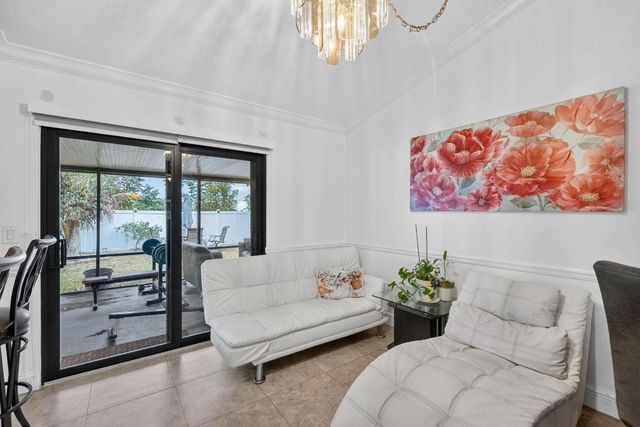 1236 SW 75th Avenue, North Lauderdale, FL 33068