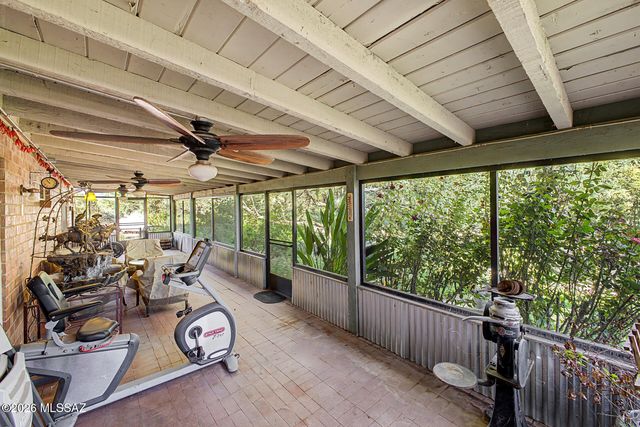16225 N Columbus Boulevard, Tucson, AZ 85739