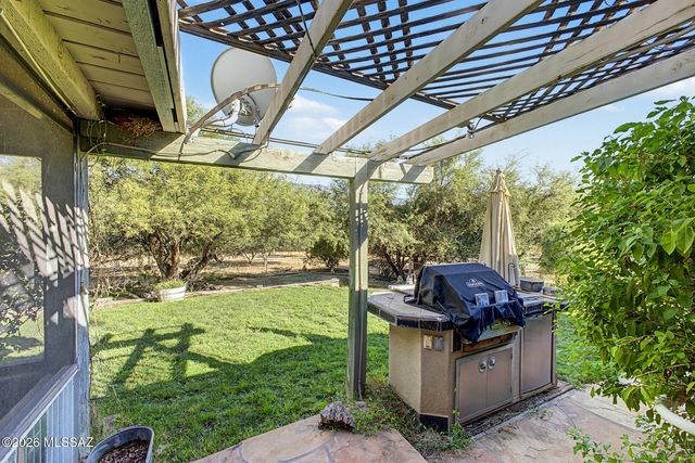 16225 N Columbus Boulevard, Tucson, AZ 85739