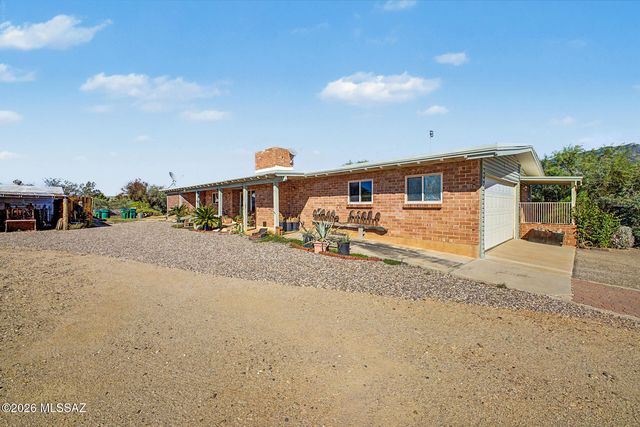 16225 N Columbus Boulevard, Tucson, AZ 85739
