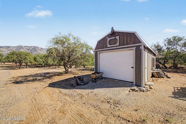 16225 N Columbus Boulevard, Tucson, AZ 85739