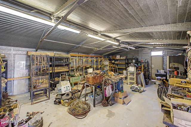 16225 N Columbus Boulevard, Tucson, AZ 85739