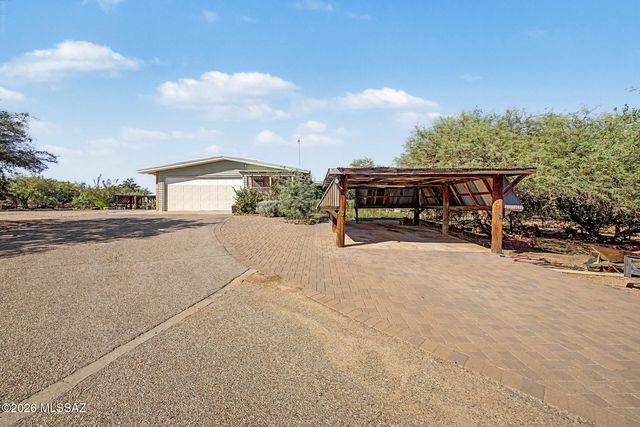 16225 N Columbus Boulevard, Tucson, AZ 85739