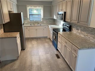 704 W Central Avenue, Harrison, AR 72601