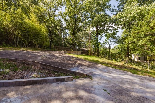 41 Brookridge Drive, Little Rock, AR 72205