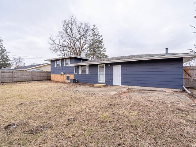 18331 Hickory Street, Lansing, IL 60438