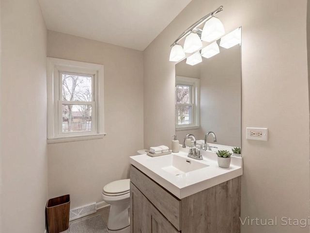 18331 Hickory Street, Lansing, IL 60438