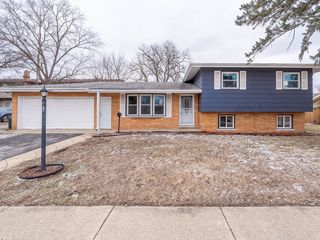 18331 Hickory Street, Lansing, IL 60438