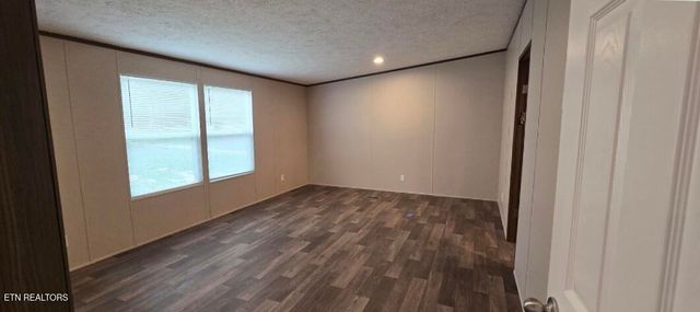 434 Liberty Road, Wartburg, TN 37887