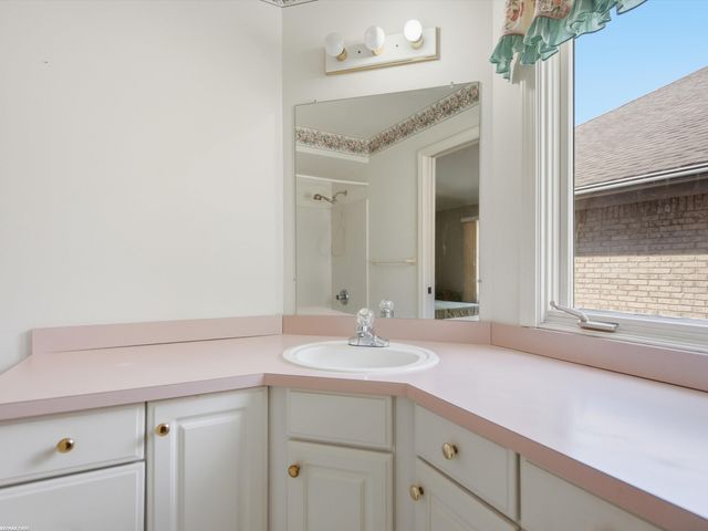 6737 Copper Creek Drive, Washington, MI 48094