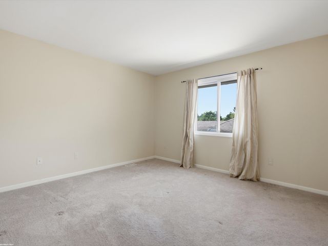6737 Copper Creek Drive, Washington, MI 48094