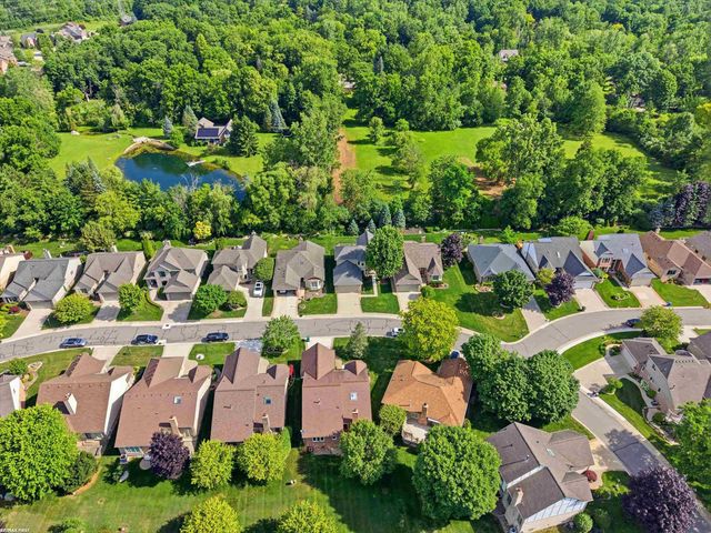 6737 Copper Creek Drive, Washington, MI 48094