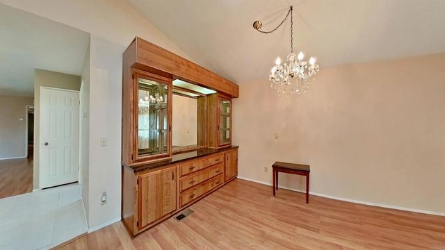 1629 Desert Gln, Escondido, CA 92026