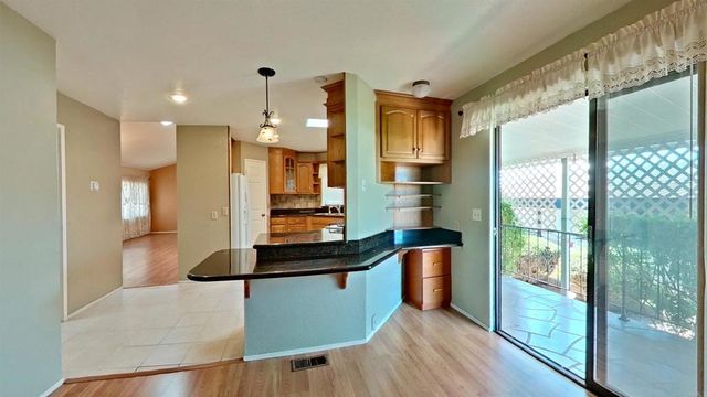 1629 Desert Gln, Escondido, CA 92026