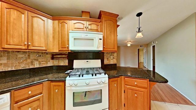 1629 Desert Gln, Escondido, CA 92026