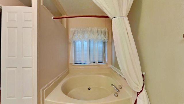 1629 Desert Gln, Escondido, CA 92026