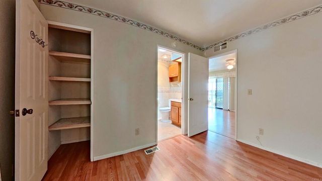 1629 Desert Gln, Escondido, CA 92026