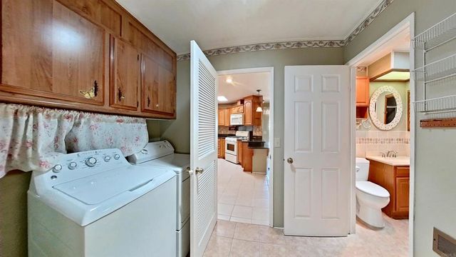 1629 Desert Gln, Escondido, CA 92026