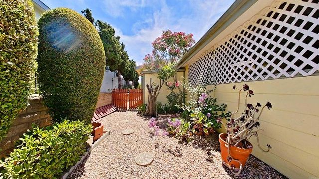 1629 Desert Gln, Escondido, CA 92026