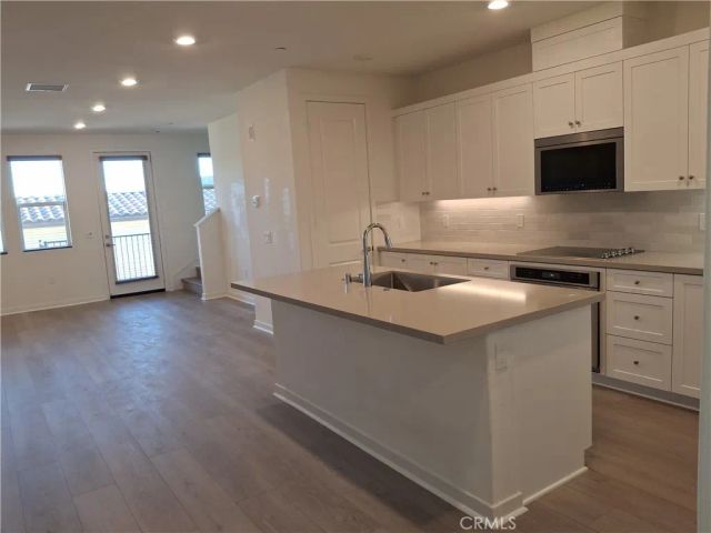 10776 Telegraph Road, Ventura, CA 93004