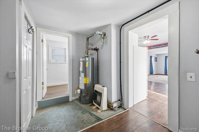 274 S Lake Pleasant Road, Attica Township, MI 48412