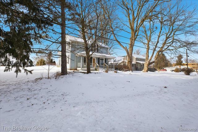 274 S Lake Pleasant Road, Attica Township, MI 48412