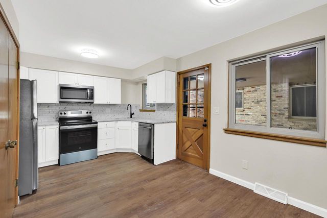 9851 W Beloit ROAD, Milwaukee, WI 53227