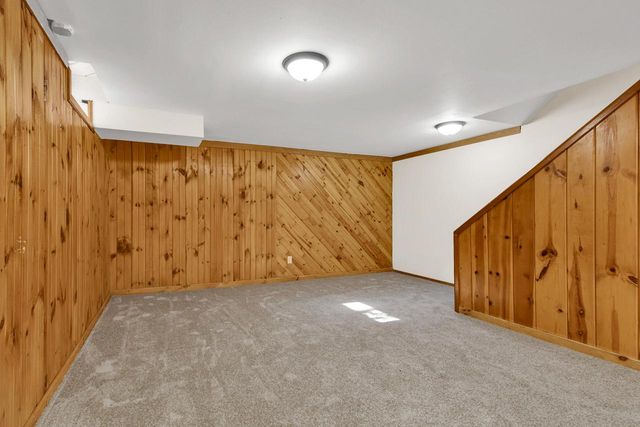 9851 W Beloit ROAD, Milwaukee, WI 53227