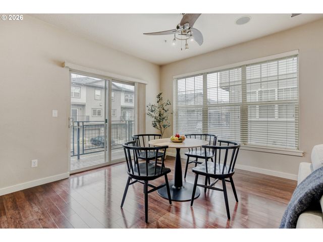 614 Ne GARSWOOD Ln, Beaverton, OR 97006