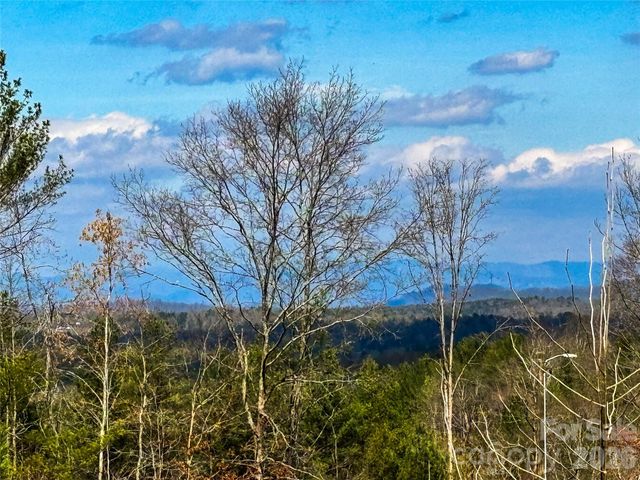 4277 Chinquapin Circle, Lenoir, NC 28645