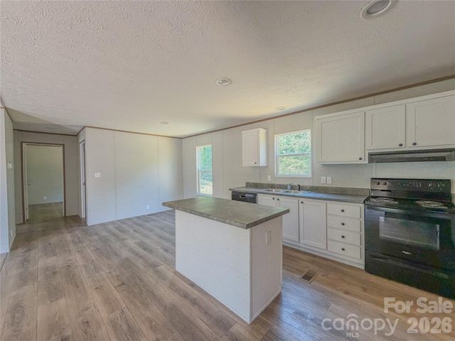 4277 Chinquapin Circle, Lenoir, NC 28645