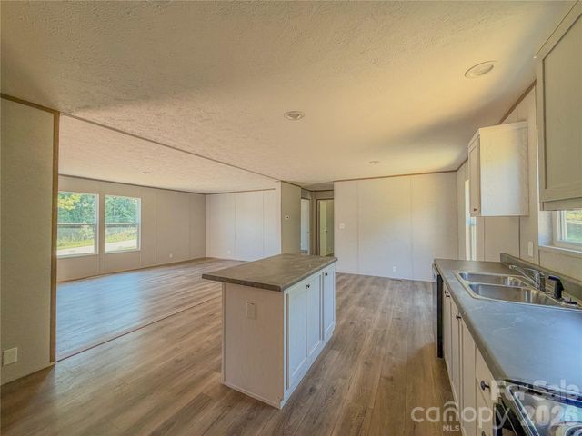 4277 Chinquapin Circle, Lenoir, NC 28645