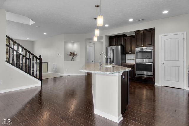13824 Fieldcrest Drive, Mccordsville, IN 46055