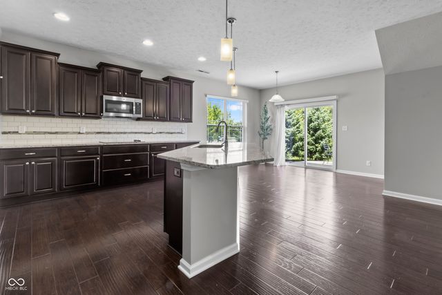 13824 Fieldcrest Drive, Mccordsville, IN 46055