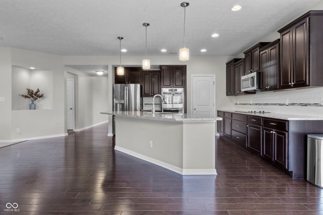 13824 Fieldcrest Drive, Mccordsville, IN 46055