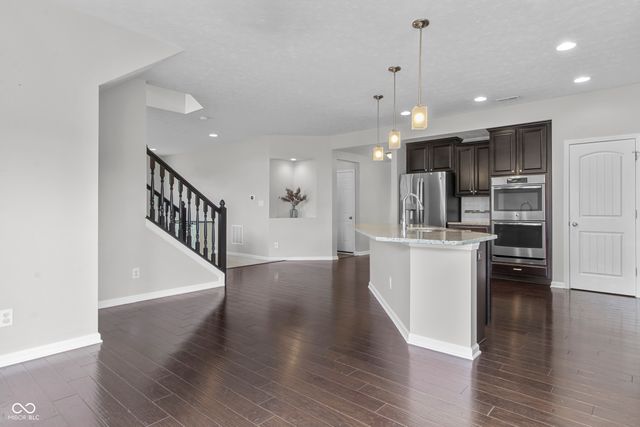 13824 Fieldcrest Drive, Mccordsville, IN 46055